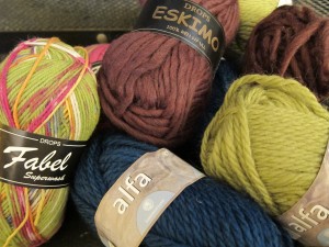 Fabel, Alfa, and Eskimo yarn balls