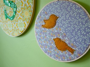 Sparrow embroidery hoop