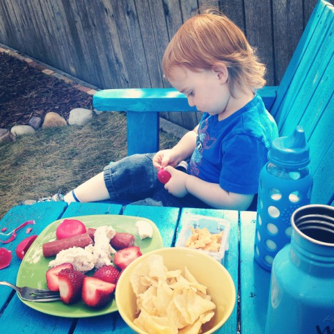 Finally got to enjoy several meals outside this week. Loving our old blue bench (painted it last year, but barely got to use it).
