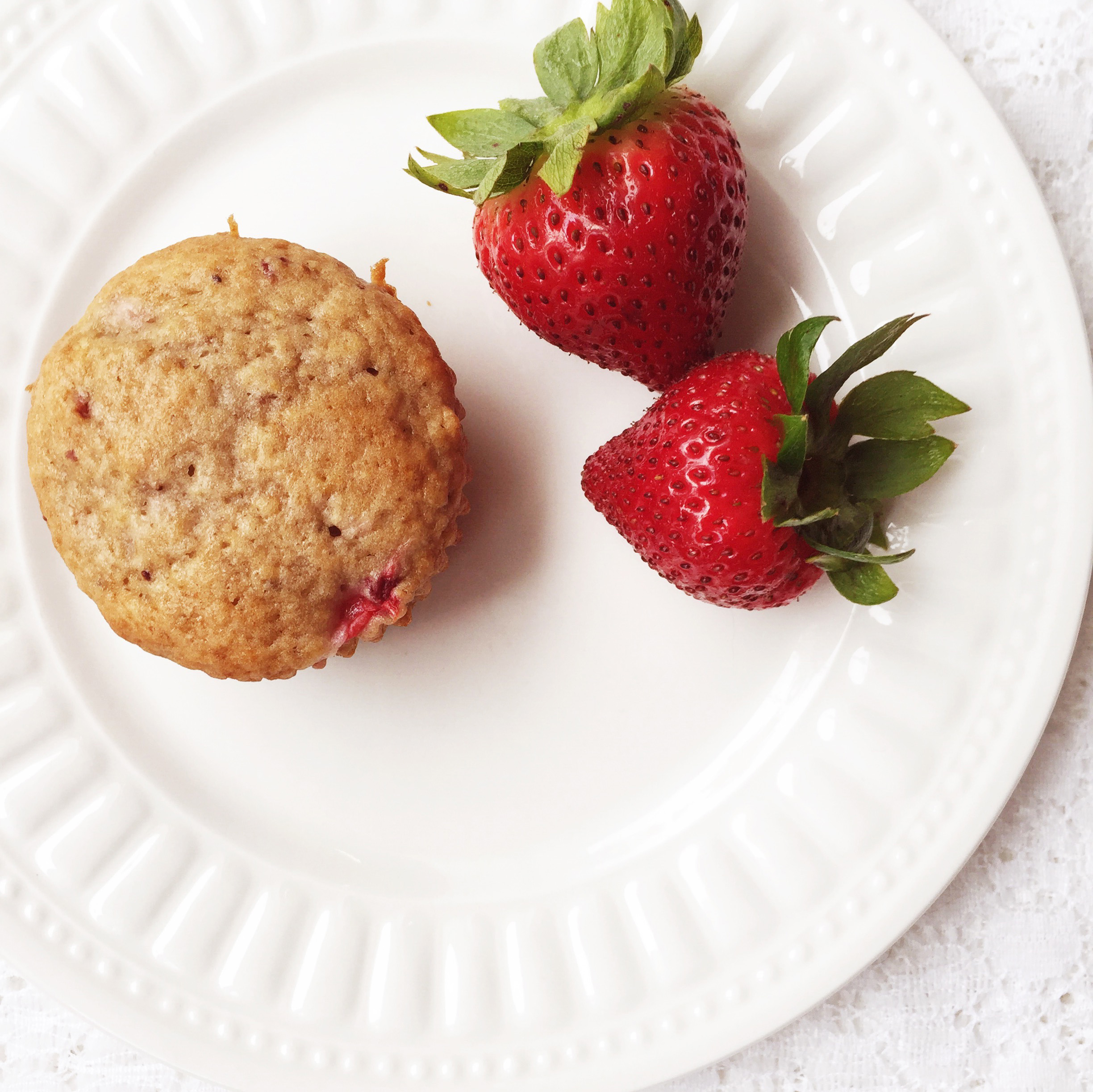 Strawberry Banana Muffins ~ recipe by Bubblegum Sass ~ tasty summer snacks
