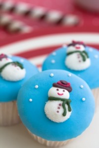 Snowman cupcakes