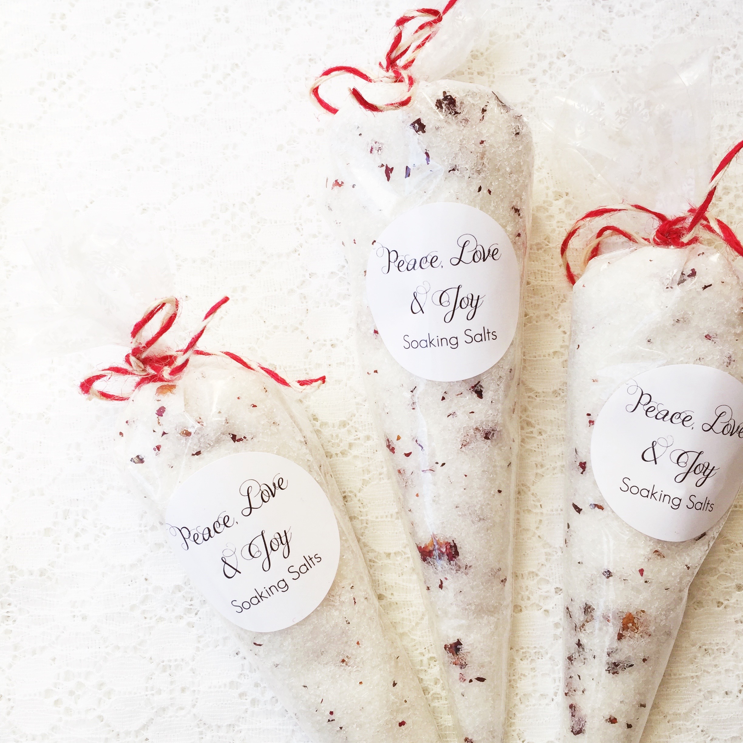 Santa's Workshop: DIY Bath Salt Recipes ~ Essential Oils ~ by Bubblegum Sass