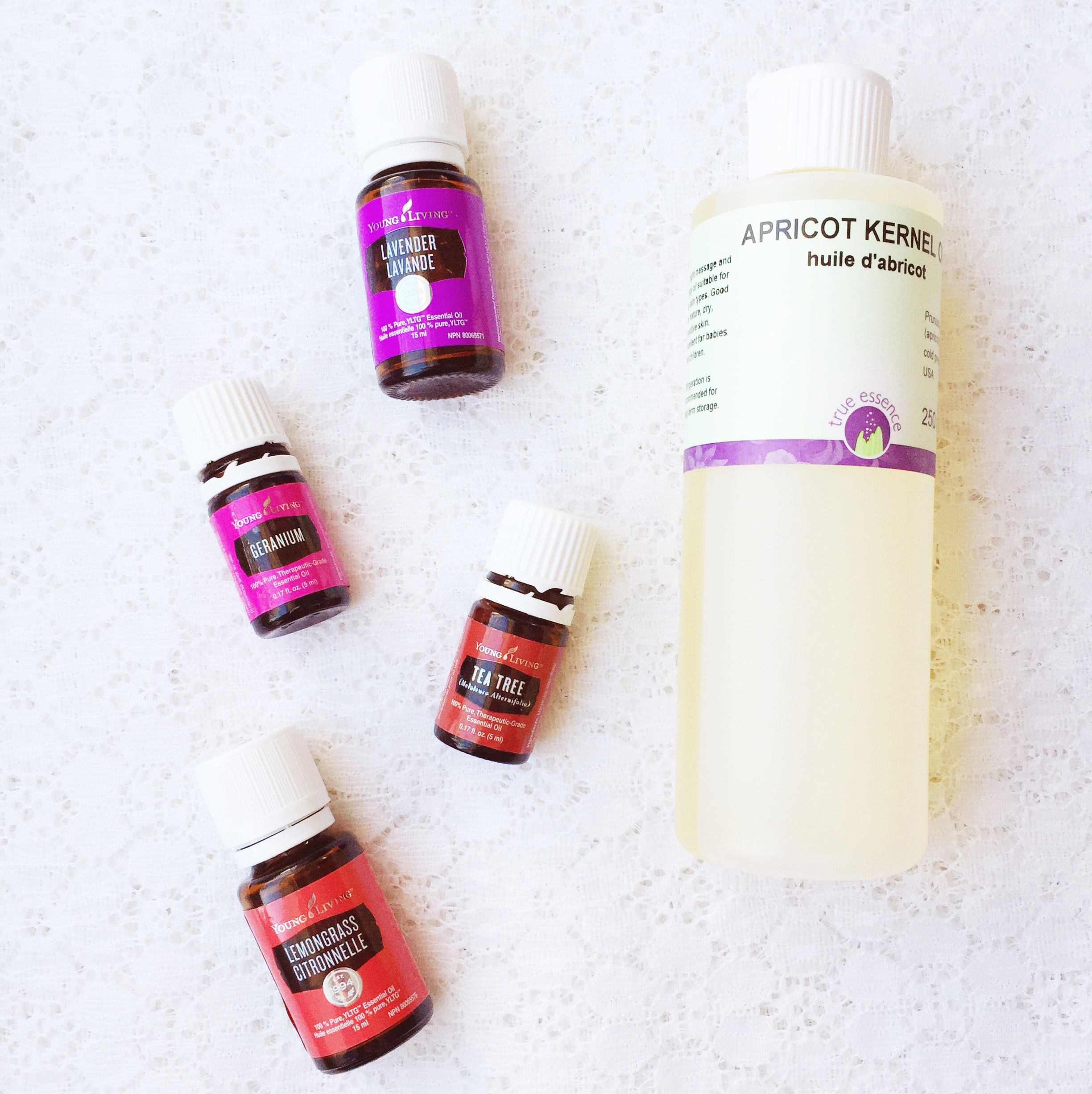 Living with Essential Oils: DIY Face Serum ~ Green Beauty ~ Recipe by Bubblegum Sass